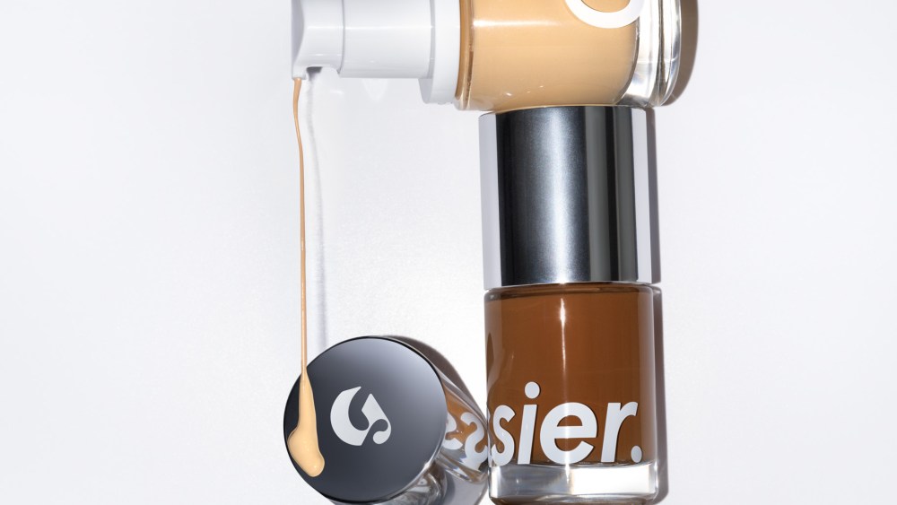Glossier Stretch Fluid Foundation