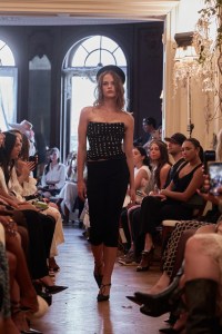 Mirror Palais RTW Spring  2024
