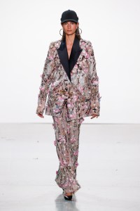 Falguni Shane Peacock RTW Spring 2024