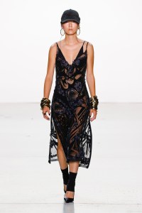 Falguni Shane Peacock RTW Spring 2024