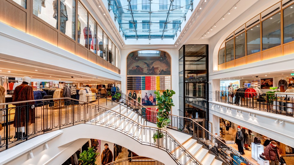 Uniqlo Paris Opera City