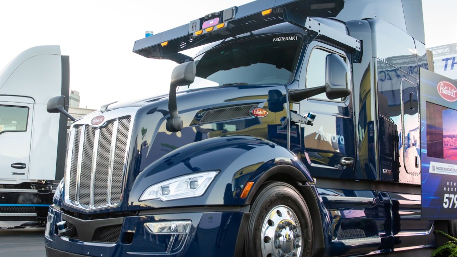 Advocates of the bill, first introduced in January, argue that having more control over the removal of safety drivers from autonomous trucks would protect California drivers and ensure job security for truck drivers.