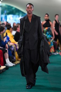 Burberry RTW Spring 2024