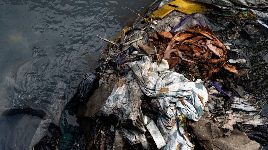 Accelerating Circularity encourages the use of chemical recycling.