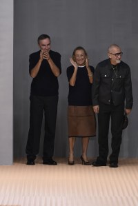 Miuccia Prada e Raf Simons on the runway at Prada RTW Spring 2024.