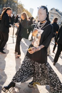 Street style at Paris Fashion Week RTW Spring 2024