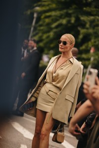 Street style at New York Fashion Week RTW Spring 2023