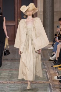 Uma Wang RTW Spring 2024