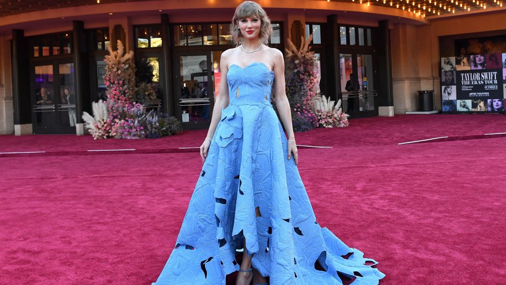 US singer Taylor Swift arrives for the "Taylor Swift: The Eras Tour" concert movie world premiere at the AMC The Grove in Los Angeles, California on October 11, 2023. (Photo by VALERIE MACON / AFP) (Photo by VALERIE MACON/AFP via Getty Images)