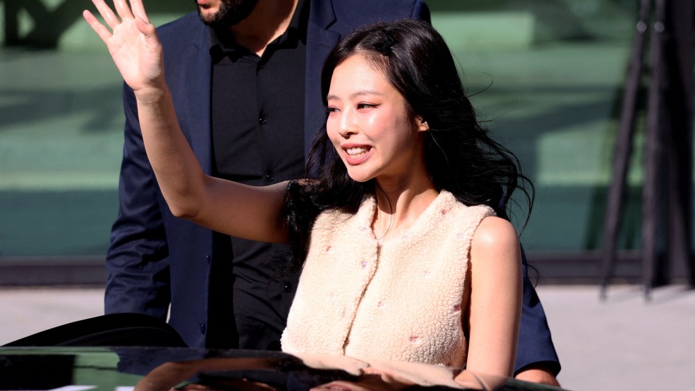 Jennie, Blackpink, Chanel, spring 2024, Paris Fashion Week