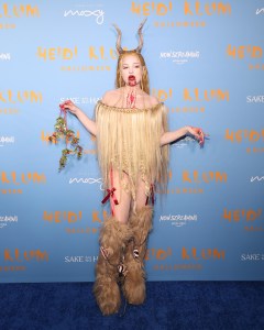 Kim Petras, krampus, feed the beast, Halloween Party, Celebrity Halloween Costumes, Halloween Costumes Inspiration, Halloween Costumes Ideas,