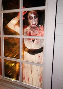 Demi Lovato, Monster, Makeup, Zombie, Bloody Makeup, Horror Makeup, Halloween Party, Celebrity Halloween Costumes, Halloween Costumes Inspiration, Halloween Costumes Ideas,