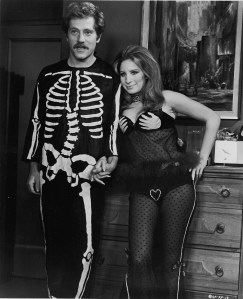 George Segal, Barbra Streisand, Halloween Party, Celebrity Halloween Costumes, Halloween Costumes Inspiration, Halloween Costumes Ideas,