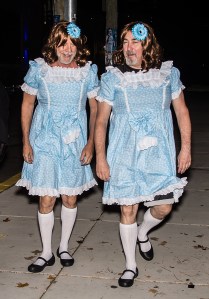 Bruce Willis, Stephen J. Eads, the shinning, Halloween Party, Celebrity Halloween Costumes, Halloween Costumes Inspiration, Halloween Costumes Ideas,