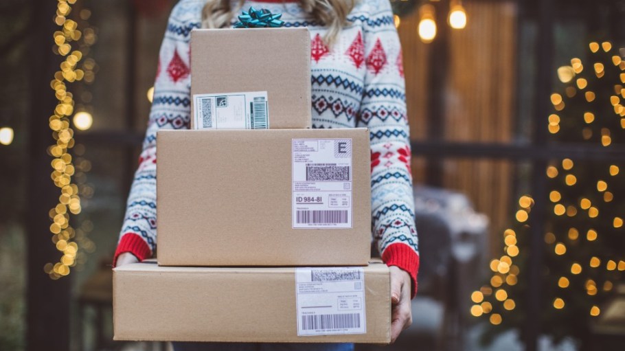 Holiday sales will see modest growth this season, analysts say.