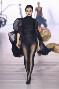 Fan Binging on the Mugler runway