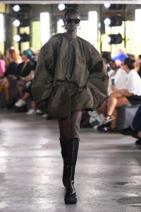 Sacai RTW Spring 2024