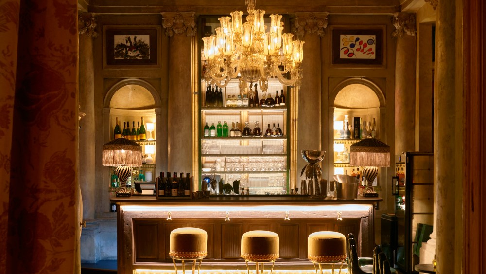 Lafayette's Bar