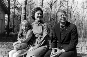 (L-R) Amy Carter, Rosalynn Carter, and Jimmy Carter pose for portraits in Plains, Georgia, during the fall 1976 presdiential campaign.