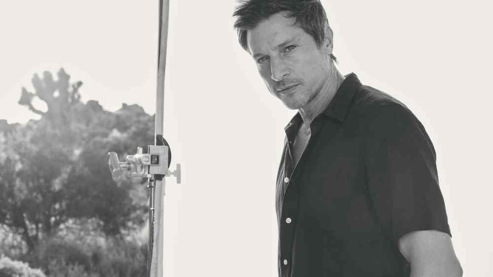 Simon Rex