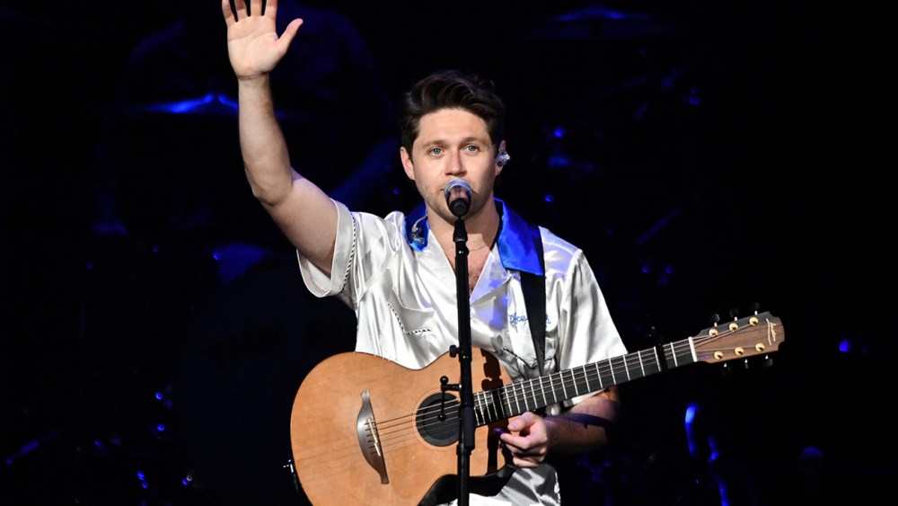 TAMPA, FLORIDA - NOVEMBER 26: Niall Horan performs onstage during iHeartRadio 93.3 FLZ's Jingle Ball 2023 at Amalie Arena on November 26, 2023 in Tampa, Florida. (Photo by Gerardo Mora/Getty Images for iHeartRadio)