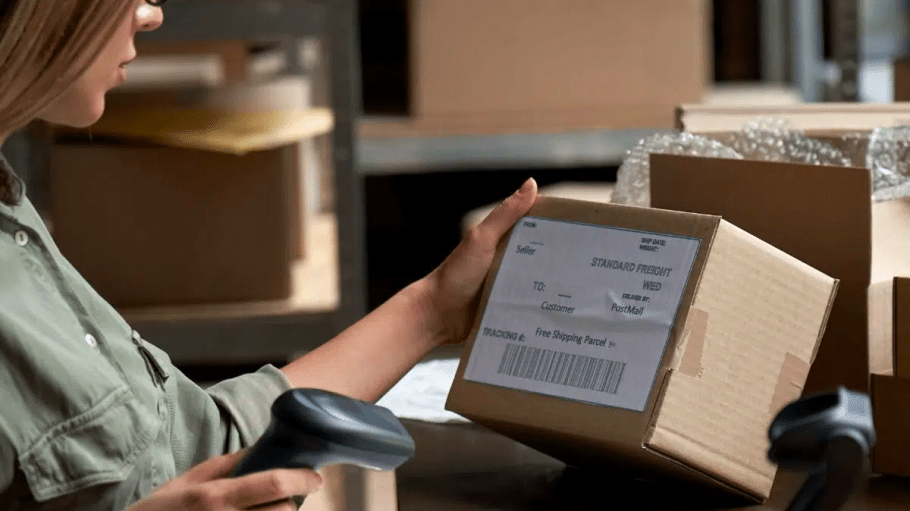 By accessing Pitney Bowes' competitive shipping rates directly in the RMS platform, brands can leverage a consolidated returns service that allows consumers to return items to Pitney Bowes' extensive network of national locations or via USPS pickups.