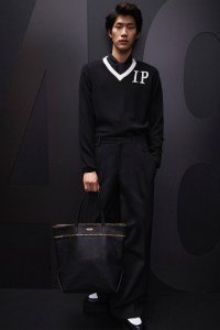 Moschino Women’s Pre-Fall 2024 and Men’s Fall 2024