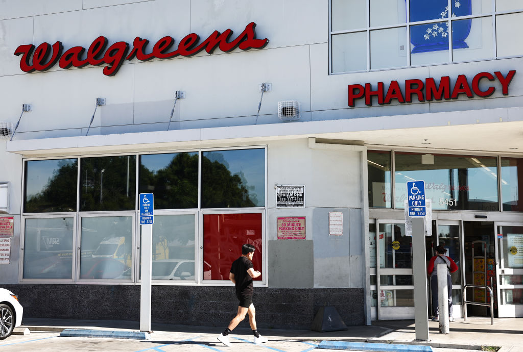 Walgreens, store, duane reade, los angeles, sign, facade, front, logo, pharmacy