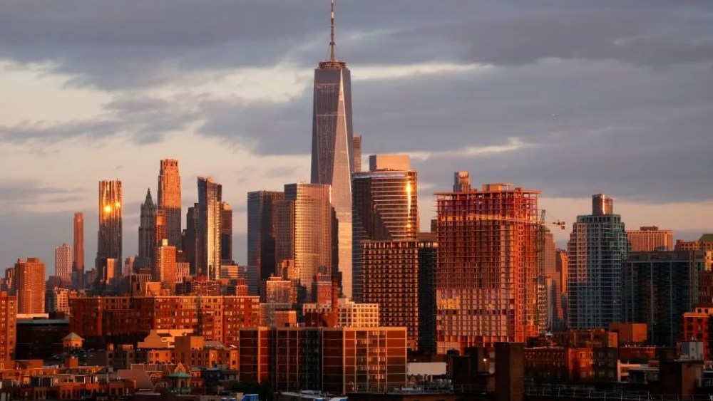 New York City, skyline, one world trade center, skyscrapers
FFANY and FSNYE footwear shoes anchored New York market last week.