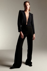 Roland Mouret Pre-Fall 2024Roland Mouret Pre-Fall 2024
