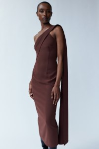 Roland Mouret Pre-Fall 2024Roland Mouret Pre-Fall 2024
