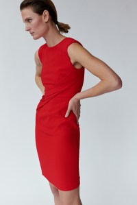 Roland Mouret Pre-Fall 2024Roland Mouret Pre-Fall 2024
