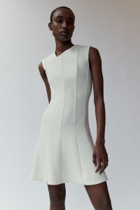 Roland Mouret Pre-Fall 2024Roland Mouret Pre-Fall 2024