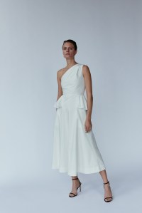 Roland Mouret Pre-Fall 2024Roland Mouret Pre-Fall 2024