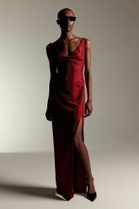 Roland Mouret Pre-Fall 2024Roland Mouret Pre-Fall 2024