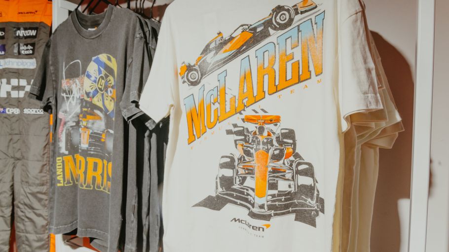 Abercrombie & Fitch announced its official partnership wtih McLaren Racing.