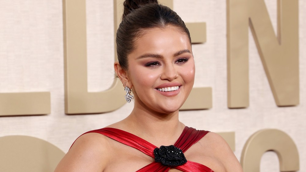BEVERLY HILLS, CALIFORNIA - JANUARY 07: Selena Gomez attends the 81st Annual Golden Globe Awards at The Beverly Hilton on January 07, 2024 in Beverly Hills, California. (Photo by Kevin Mazur/Getty Images)