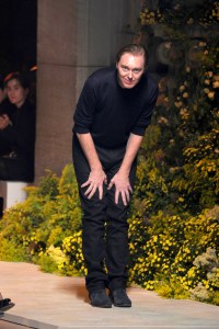 Stuart Vevers on the runway after Loewe's spring 2013 show at Ecole de Medecine.