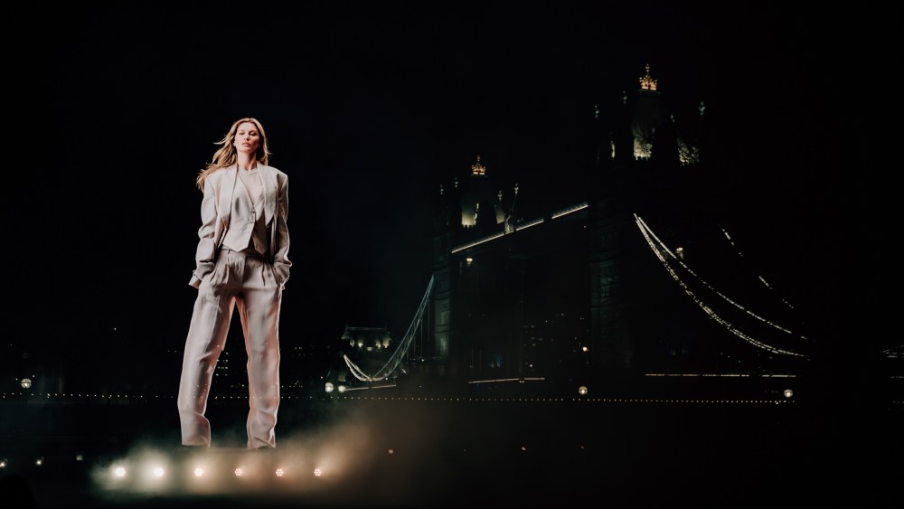 A 10 meter hologram of Gisele Bündchen projected by Boss