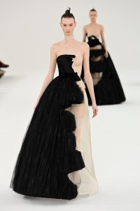 Viktor & Rolf Couture Spring 2024