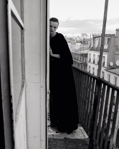 Dior haute couture black silk velvet cape and pants set in black artisanal moiré fabric, black moiré faille bandeau.