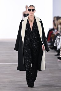 Badgley Mischka Fall 2024 Ready-to-Wear Collection