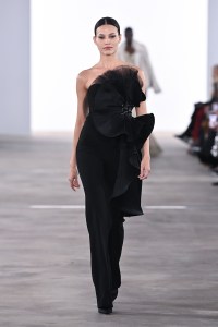 Badgley Mischka Fall 2024 Ready-to-Wear Collection