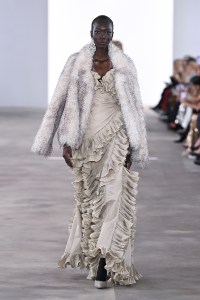 Badgley Mischka Fall 2024 Ready-to-Wear Collection