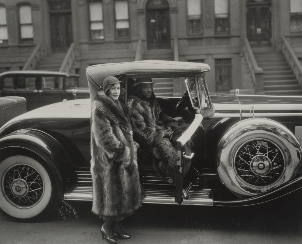 The Met’s New Exhibition on the Harlem Renaissance Depicts How Black Artists Used Fashion and Art to Control Their Own Narratives