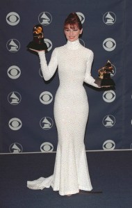 Shania Twain at the 1999 Grammy Awards