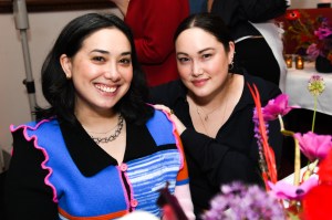 Maxine Wally, Oona Wally