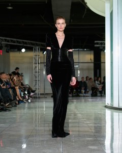 Naeem Khan Fall 2024 Ready-to-Wear Collection at New York Fashion Week
