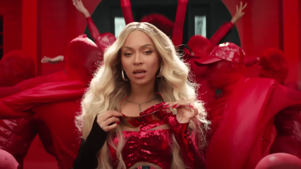 Beyoncé on Verizon's Super Bowl 2024 commercial, country music, blond hair