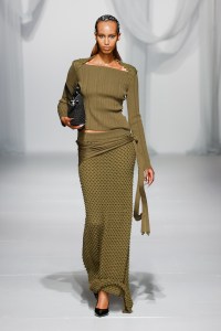 Chet Lo Fall 2024 ready-to-wear runway, fashion show & collection photos. Designed by Chet Lo at London Fashion Week, February 2024